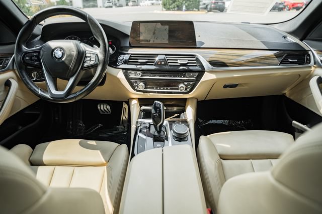 Used 2019 BMW 530i RWD image 16