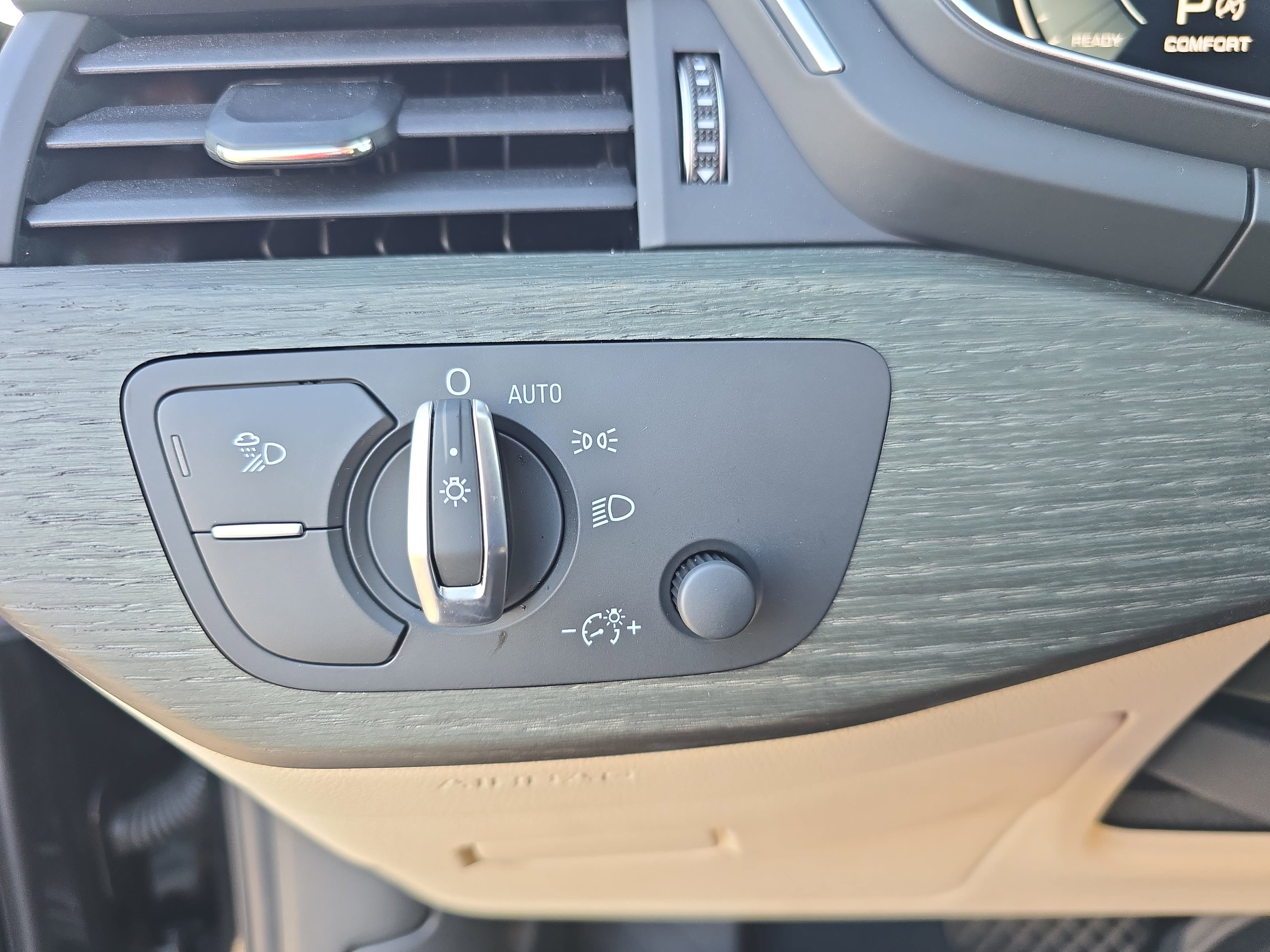 Used 2023 Audi A4 2.0T Premium Plus w/ Premium Plus Package image 23