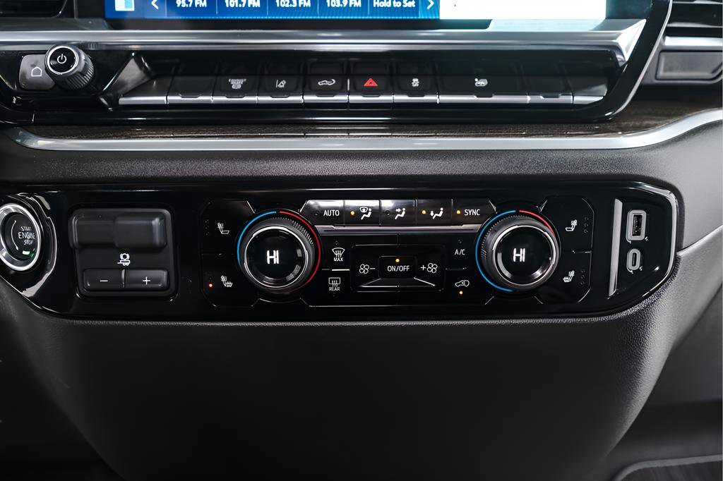 Used 2025 Chevrolet Silverado 2500 LT w/ Convenience Package image 14