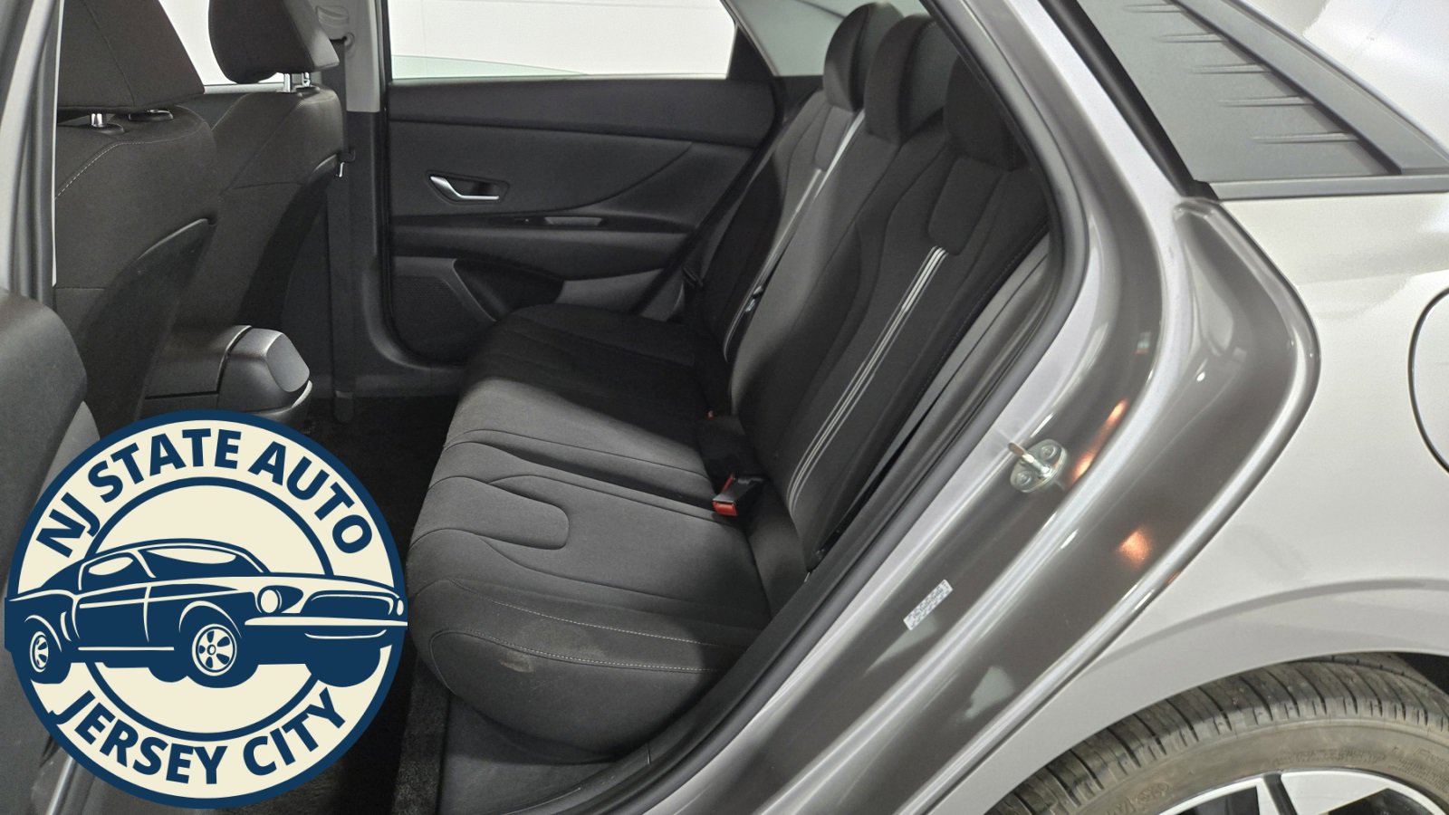 Used 2023 Hyundai Elantra SEL w/ Convenience Package image 23