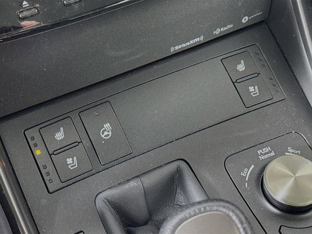 Used 2025 Lexus IS 350 F Sport image 19