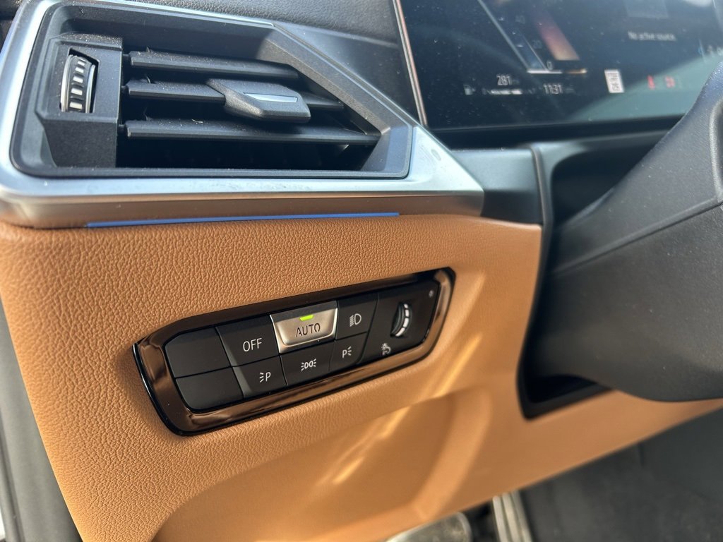 Used 2024 BMW 440i xDrive Convertible w/ Premium Package image 13