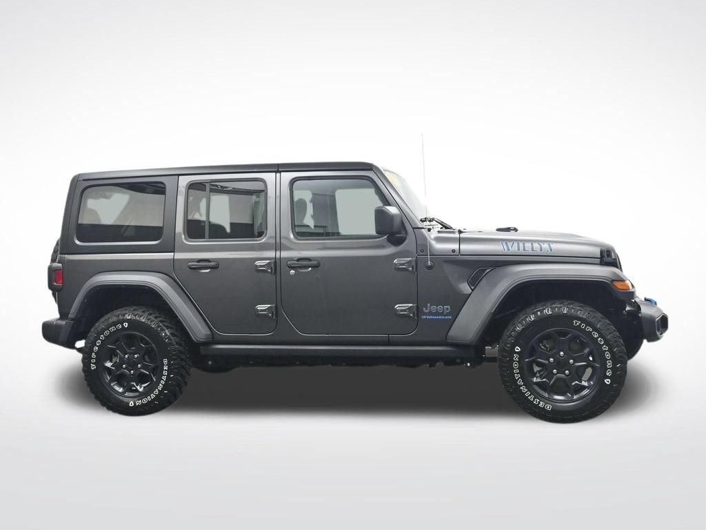 Used 2023 Jeep Wrangler Unlimited w/ Cold Weather Group AWD/4WD image 4