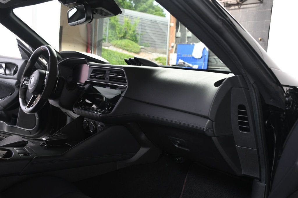 Used 2025 Nissan Z NISMO w/ Floor Mat Package RWD image 28