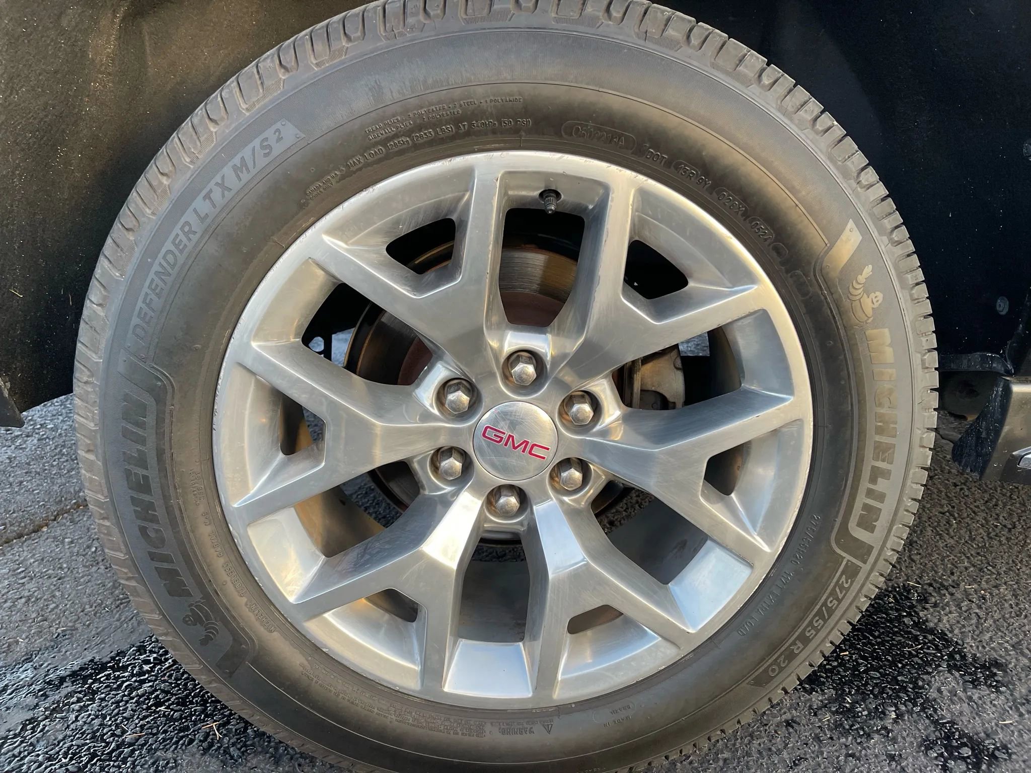 Used 2015 GMC Yukon XL SLT w/ Open Road Package image 9