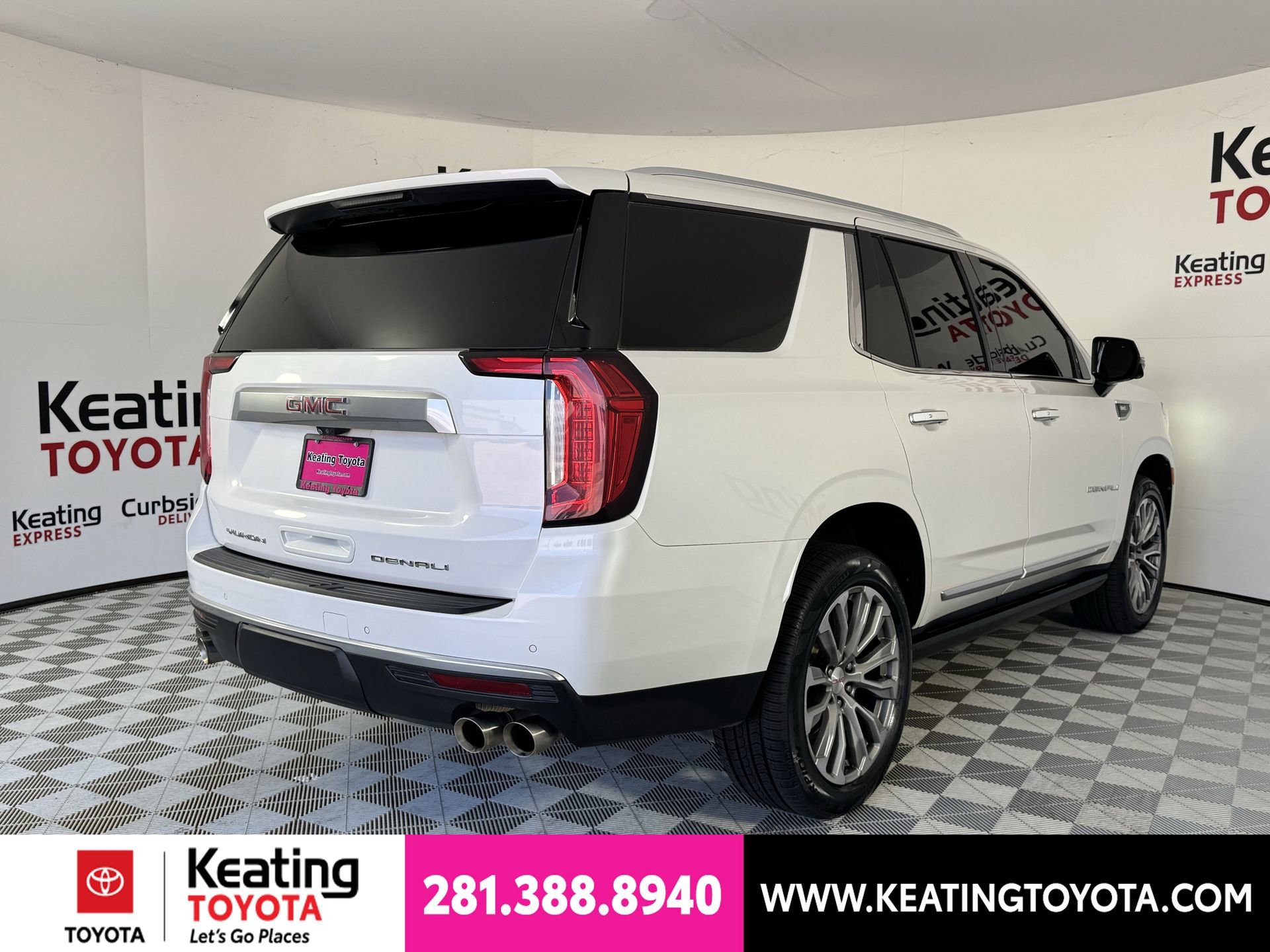 Used 2021 GMC Yukon Denali w/ Denali Premium Package AWD/4WD image 5