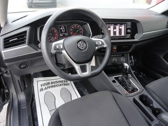 Used 2019 Volkswagen Jetta R-Line image 8
