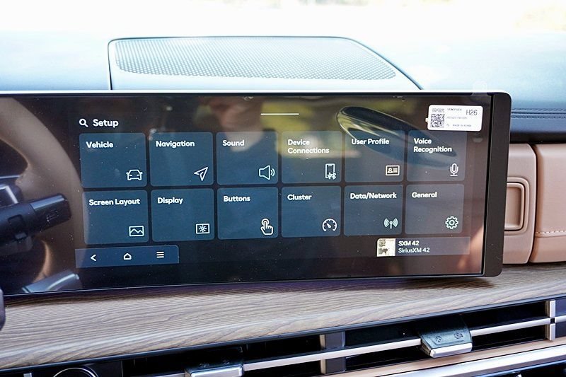 New 2025 Hyundai Santa Fe Limited AWD/4WD image 33