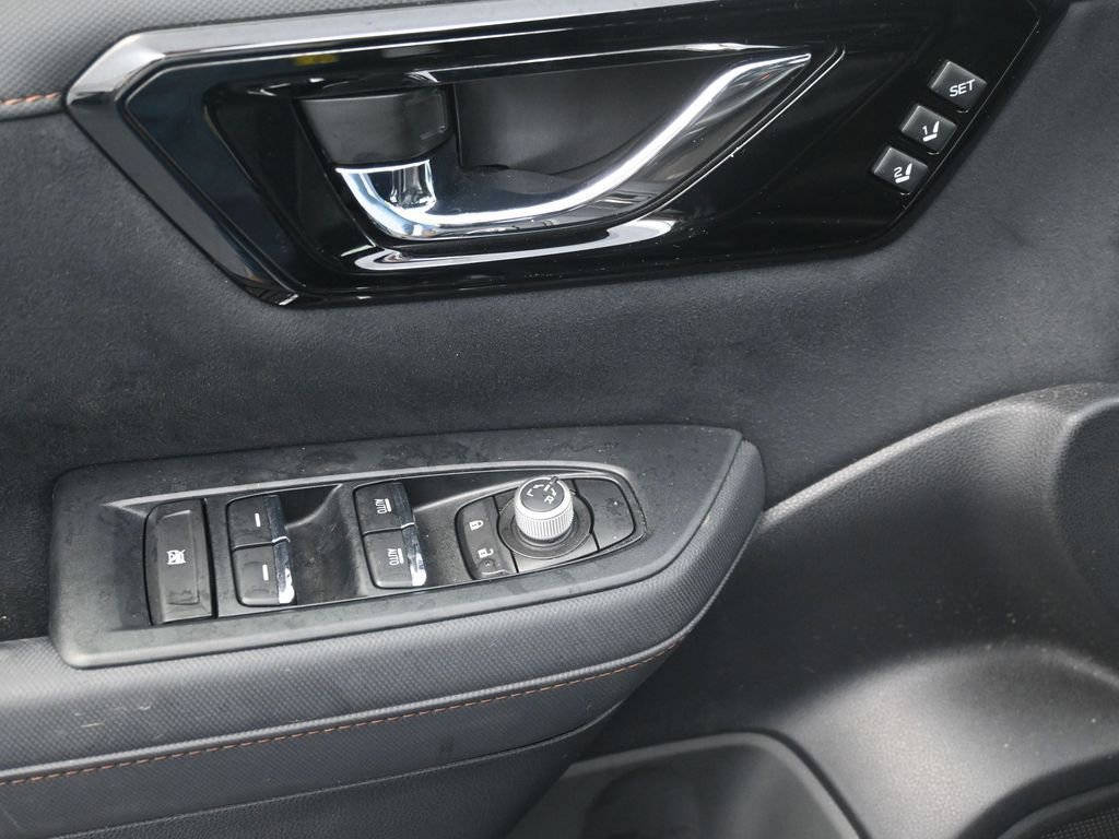 Used 2025 Subaru Forester Touring AWD/4WD image 14