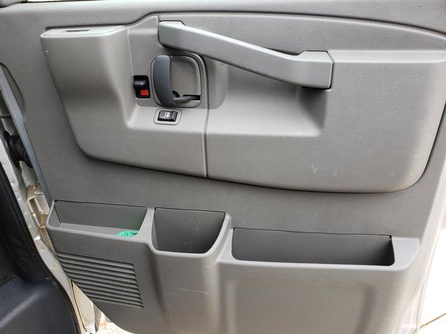 Used 2016 Chevrolet Express 3500 LT w/ LT Preferred Equipment Group image 18