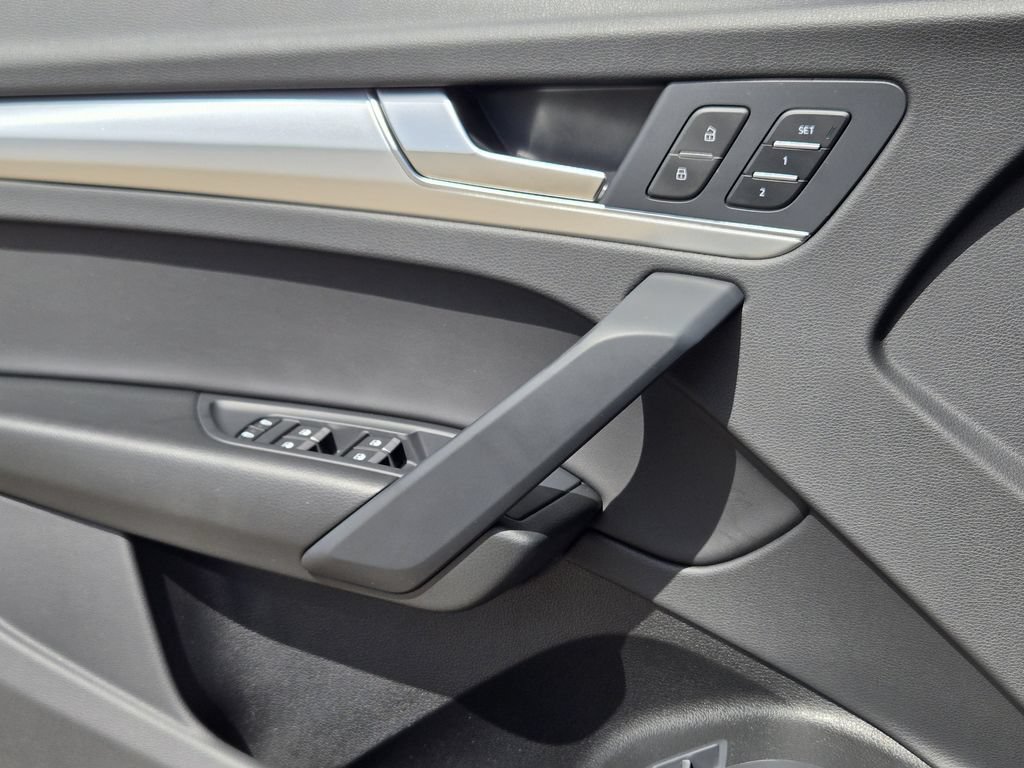 Certified 2024 Audi Q5 2.0T Premium AWD/4WD image 30