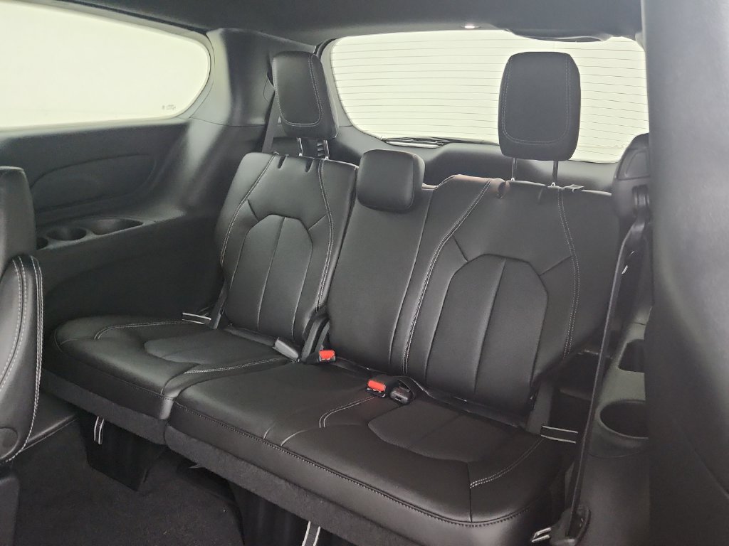 New 2027 Chrysler Pacifica LX FWD image 29