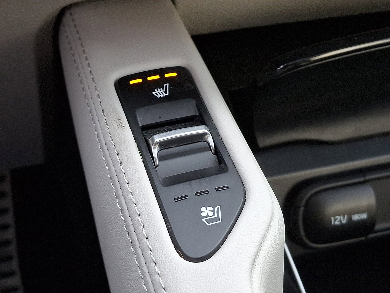 Used 2024 Kia Telluride SX w/ Towing Package image 26