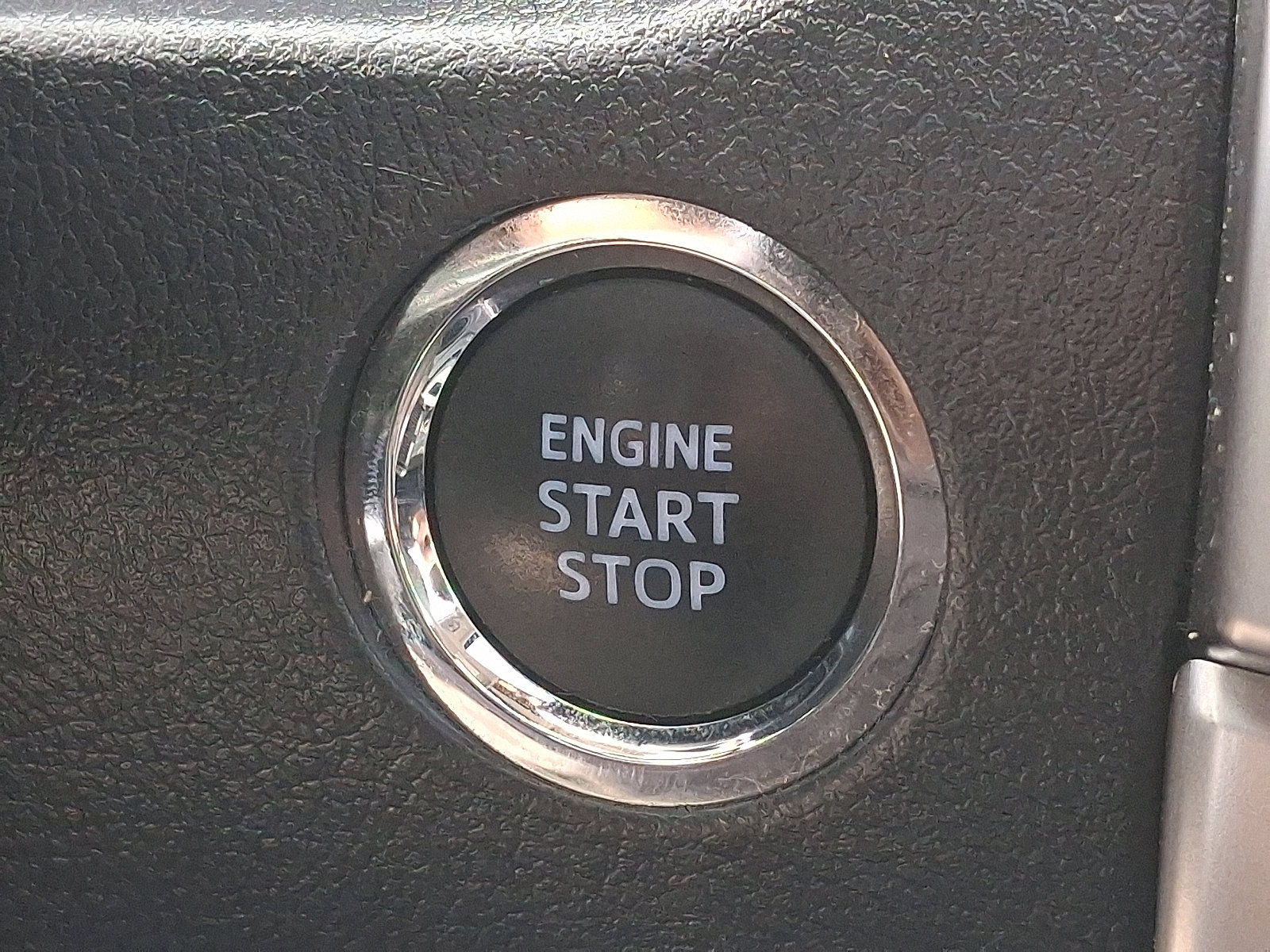 Used 2023 Toyota 4Runner Limited AWD/4WD image 24