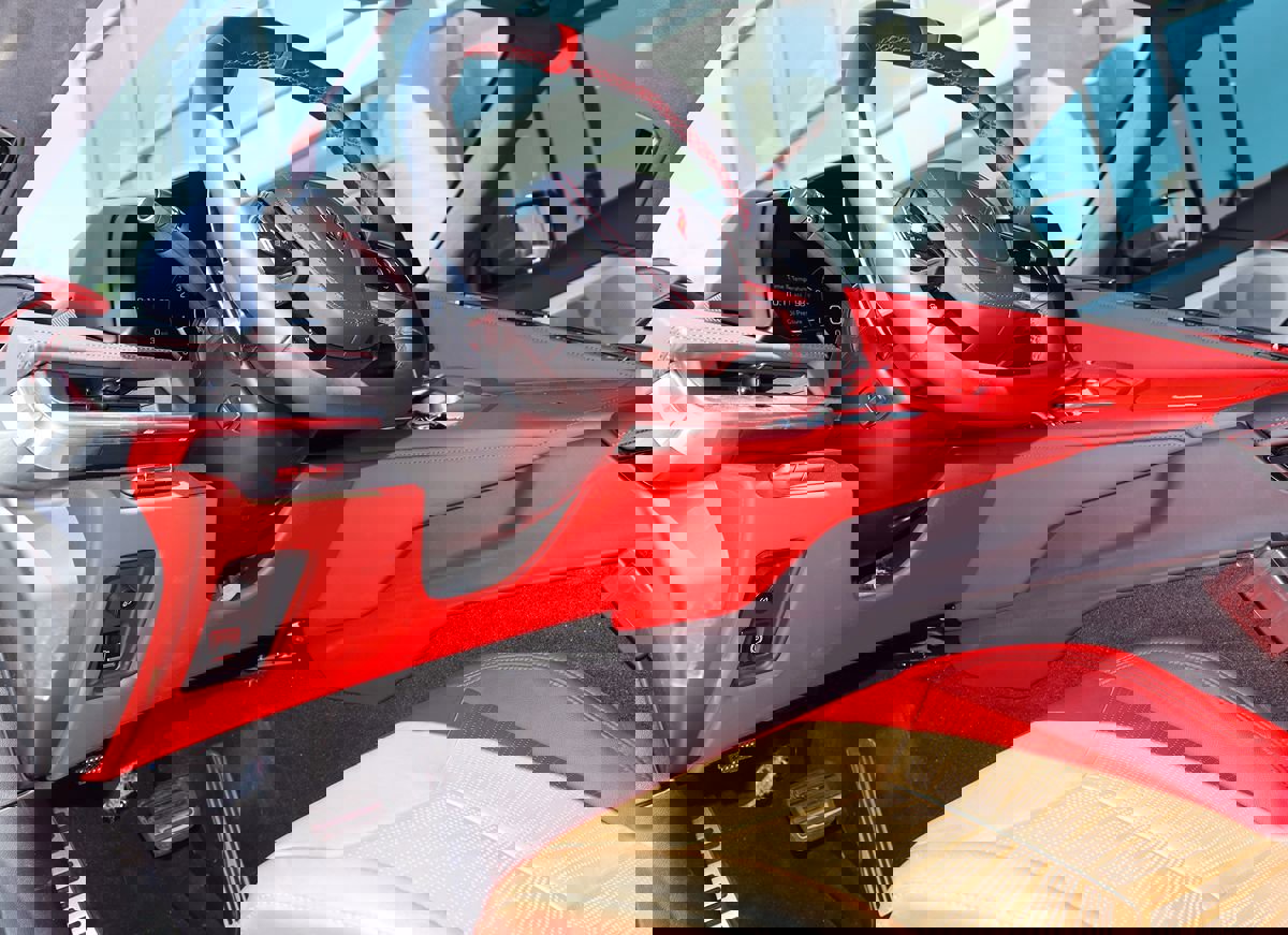 Used 2023 Chevrolet Corvette Stingray Premium Conv w/ Z51 Performance Package image 45