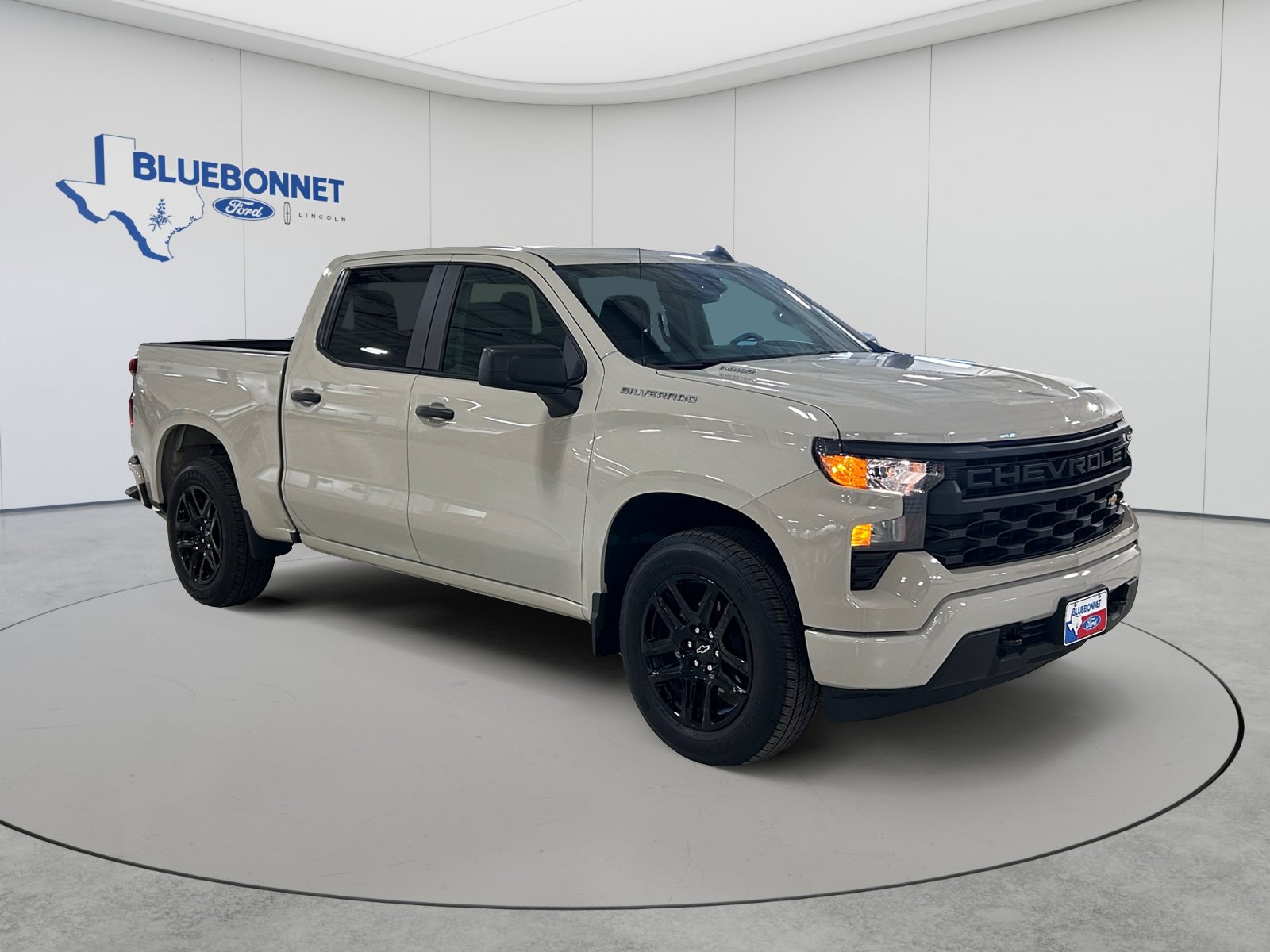 Used 2026 Chevrolet Silverado 1500 Custom RWD image 3