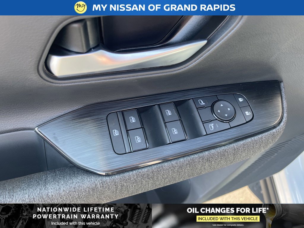 New 2026 Nissan Kicks SV w/ Cold Weather Package AWD/4WD image 11
