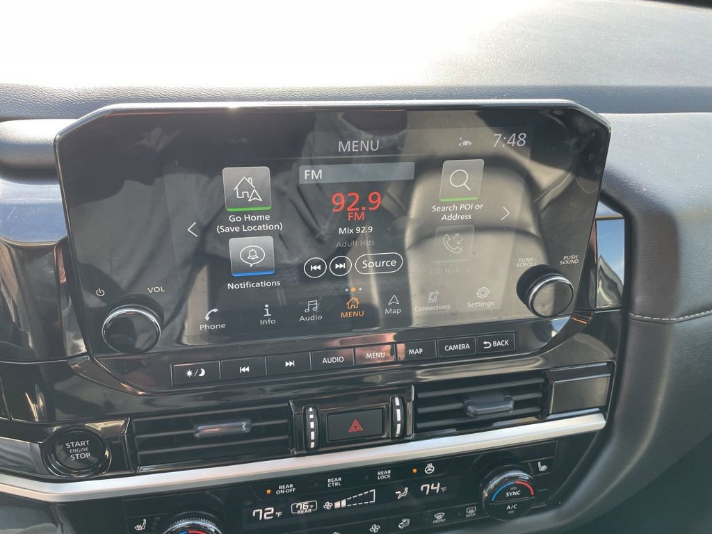 Used 2025 Nissan Pathfinder SL AWD/4WD image 10