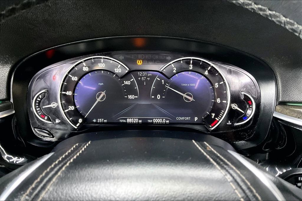 Used 2018 BMW 530i xDrive AWD/4WD image 12