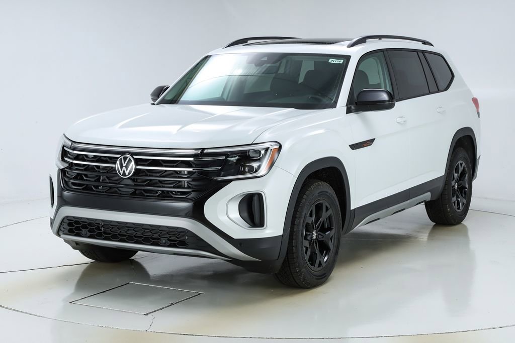 New 2026 Volkswagen Atlas Peak Edition