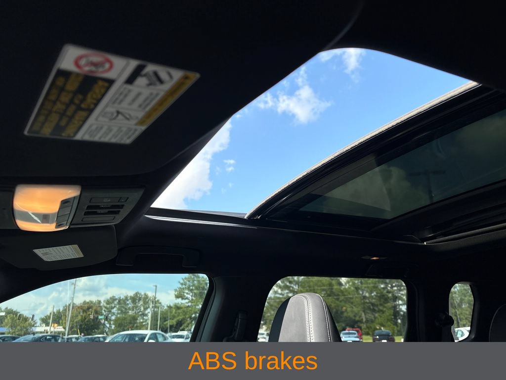 Used 2024 Mitsubishi Outlander SE FWD image 7