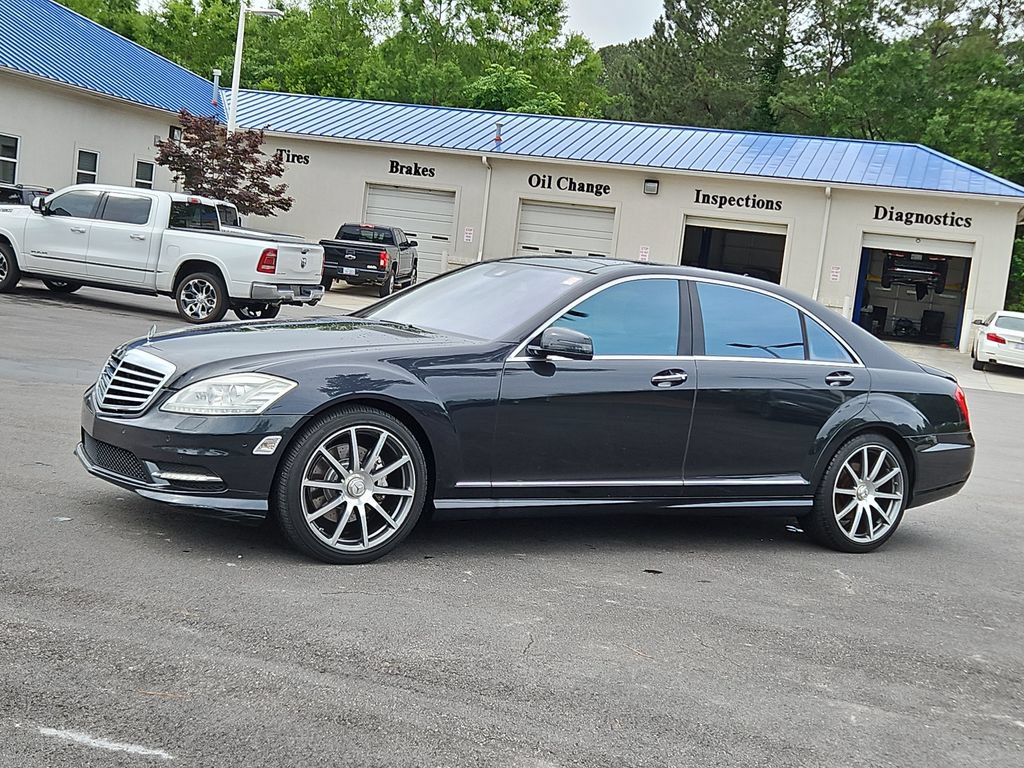 Used 2011 Mercedes-Benz S 550 w/ Sport Pkg image 3