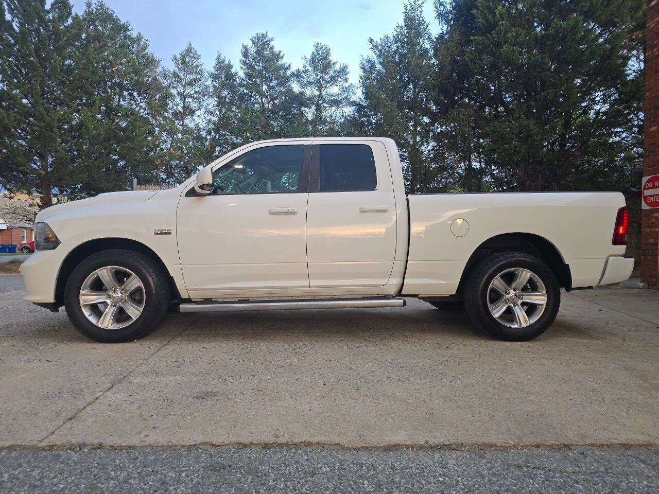 Used 2015 RAM 1500 Sport w/ Sport Premium Group AWD/4WD image 6