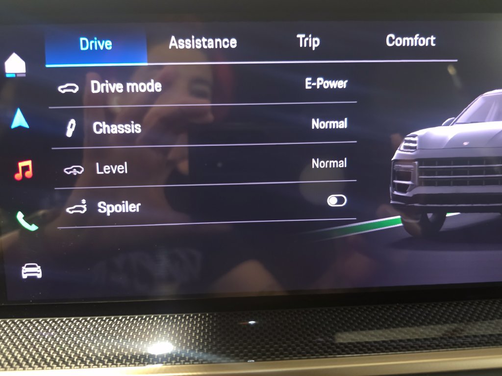 New 2026 Porsche Cayenne Turbo AWD/4WD image 40