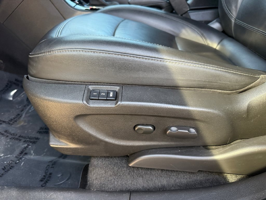 Used 2019 Buick Encore Essence w/ Experience Buick Package AWD/4WD image 10
