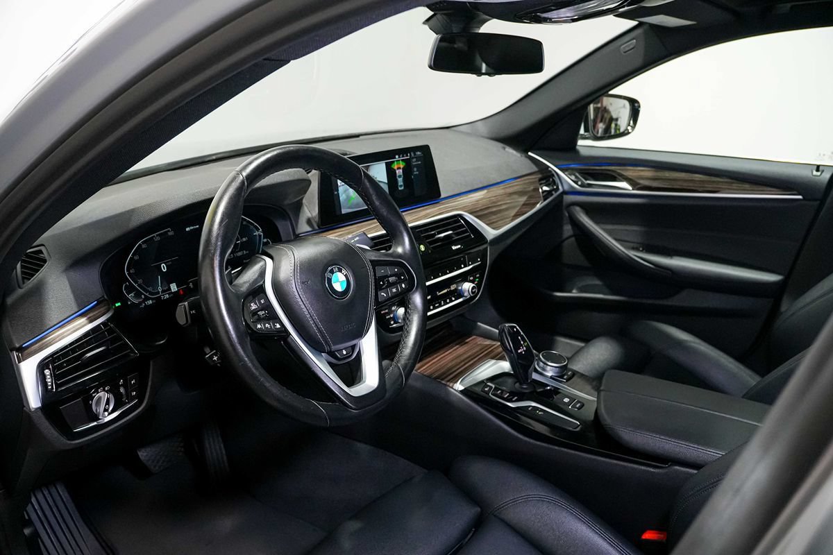 Used 2020 BMW 530e xDrive AWD/4WD image 15