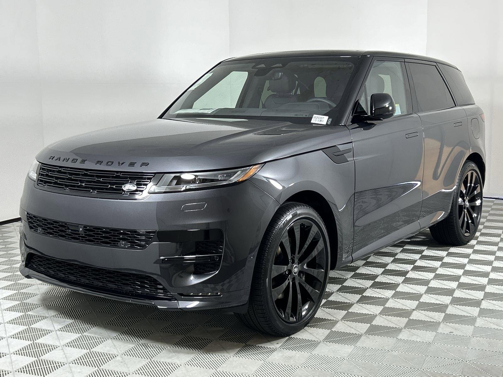 New 2025 Land Rover Range Rover Sport Dynamic SE