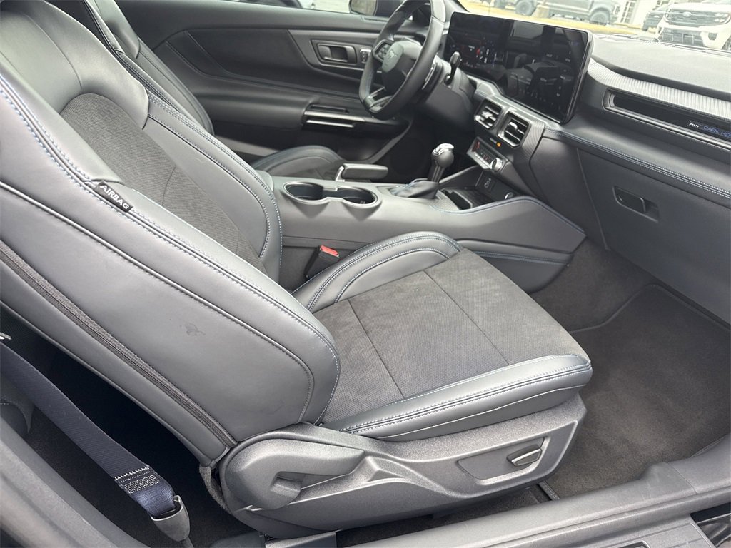 Used 2024 Ford Mustang Dark Horse image 17