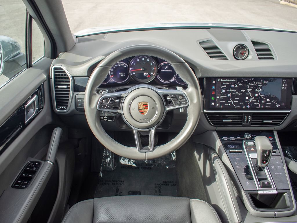 Used 2022 Porsche Cayenne AWD/4WD image 13