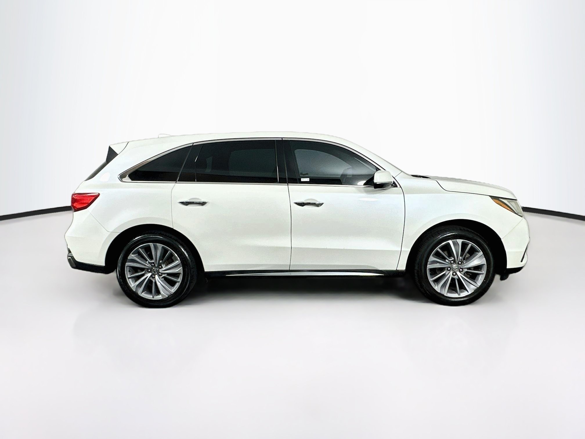 Used 2018 Acura MDX w/ Technology Package FWD image 10
