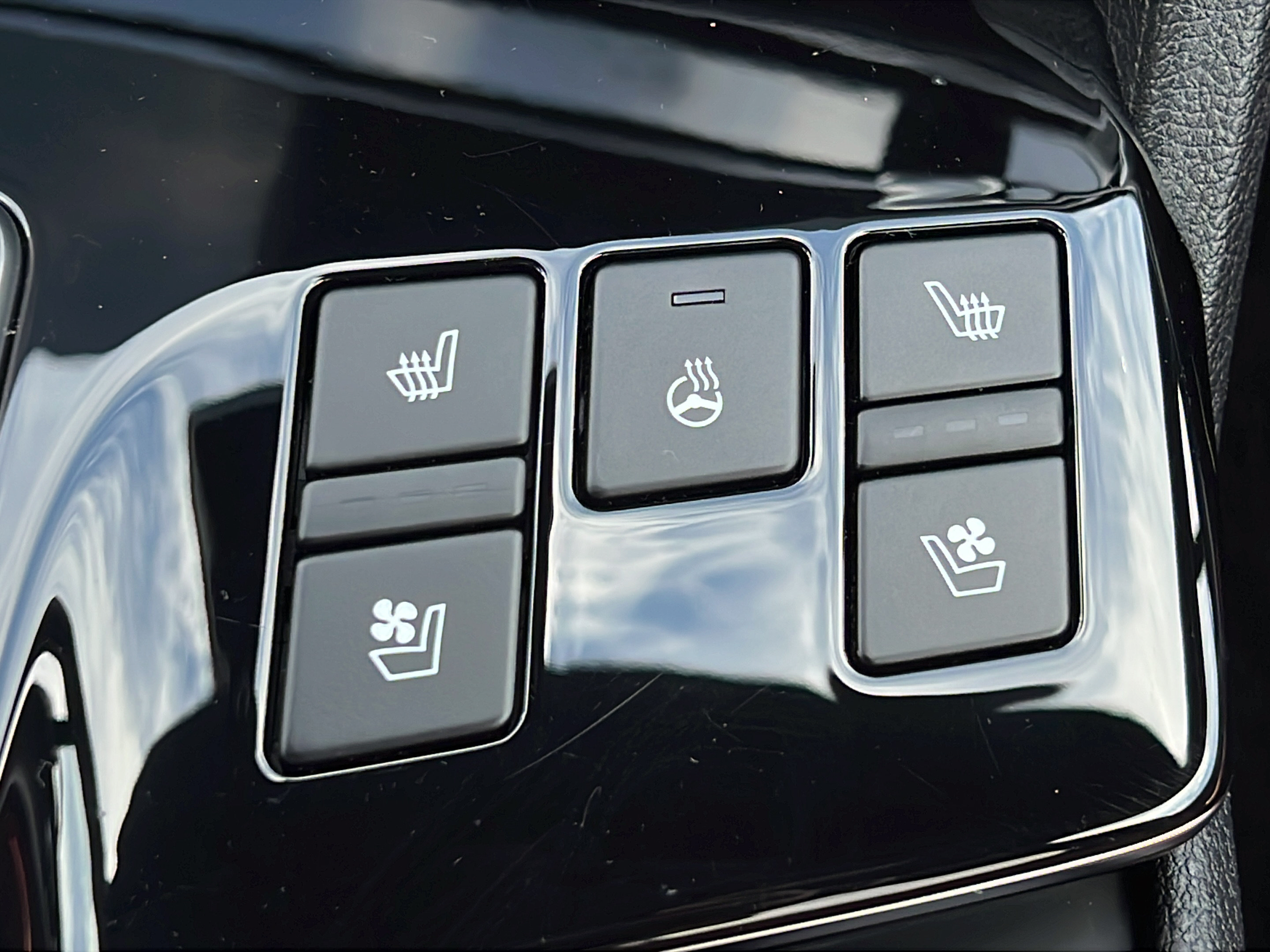 Certified 2023 Kia Sportage SX FWD image 19