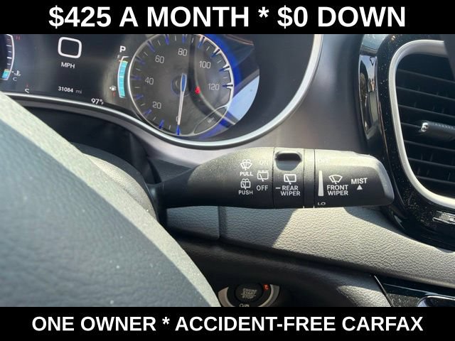 Used 2025 Chrysler Pacifica Select FWD image 21