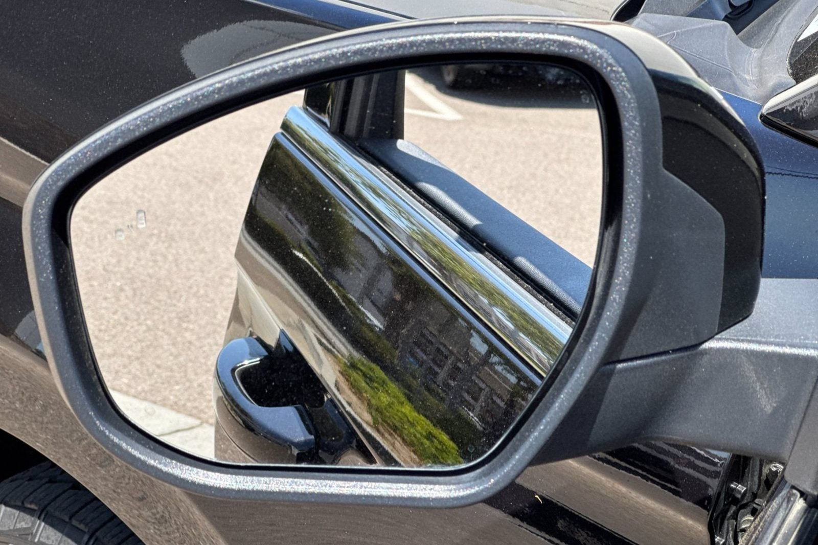 Used 2025 Ford Expedition Active RWD image 38