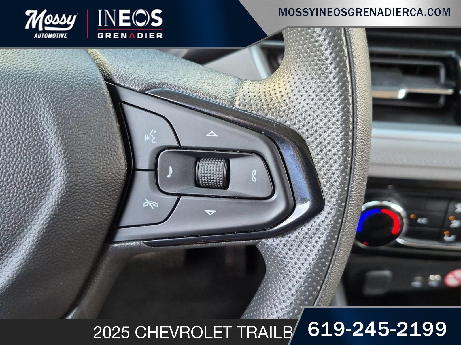 Used 2025 Chevrolet TrailBlazer LT FWD image 17