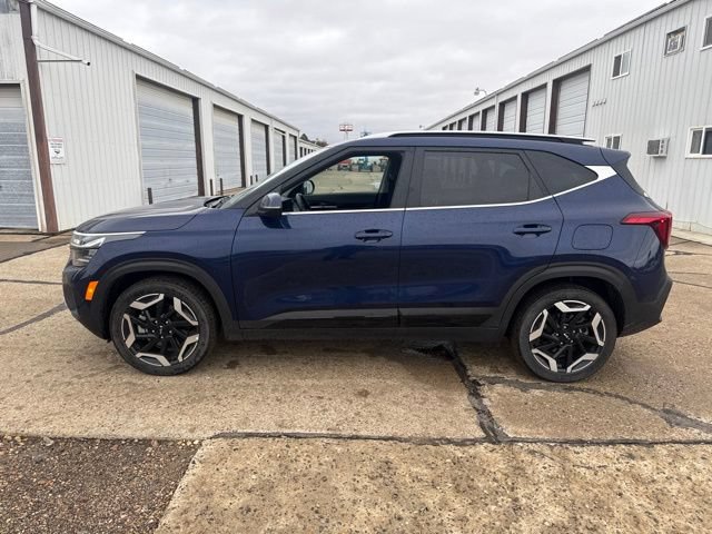 Used 2024 Kia Seltos SX w/ SX Sunroof Package AWD/4WD image 7