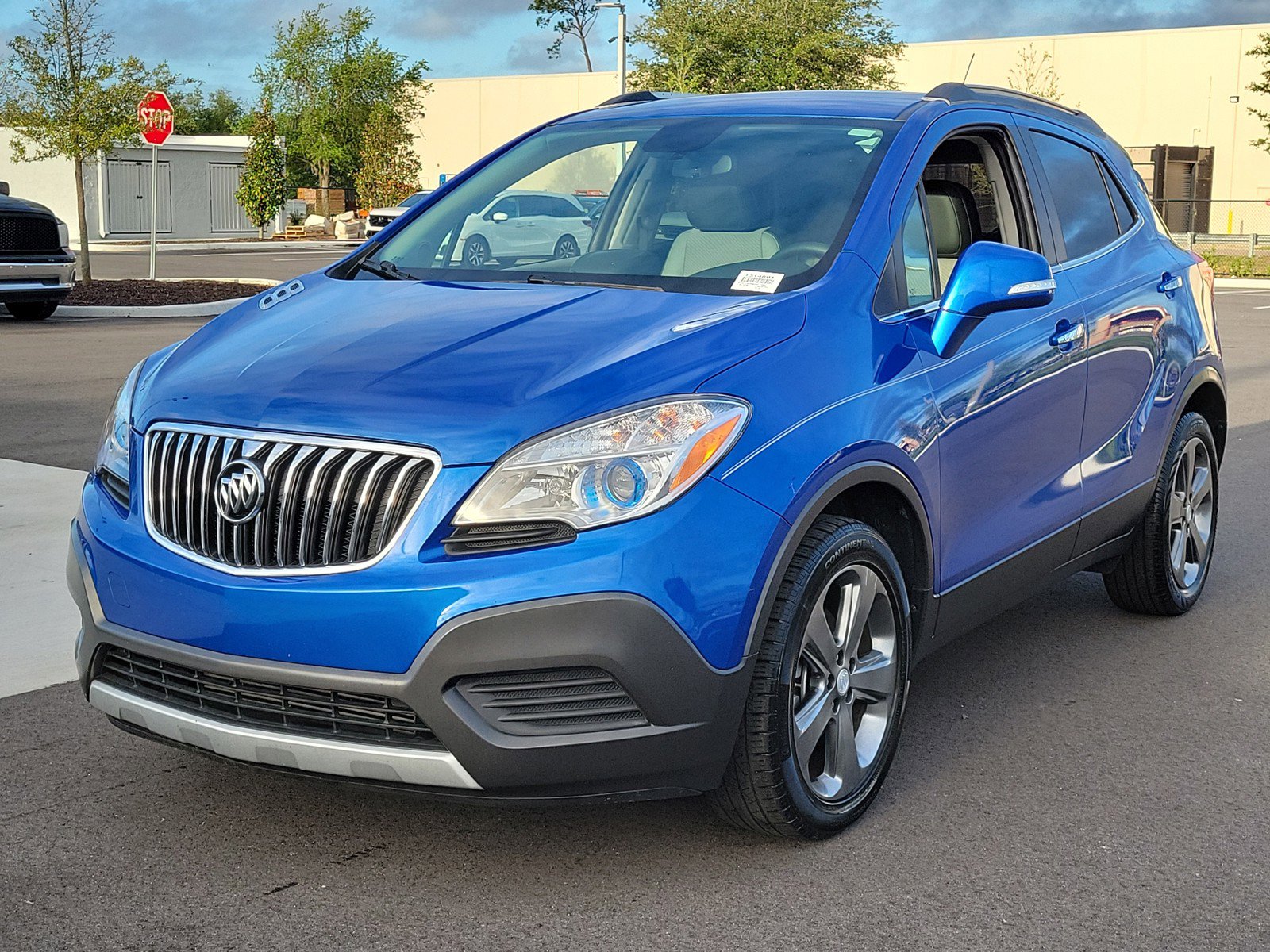 Used 2014 Buick Encore FWD image 3