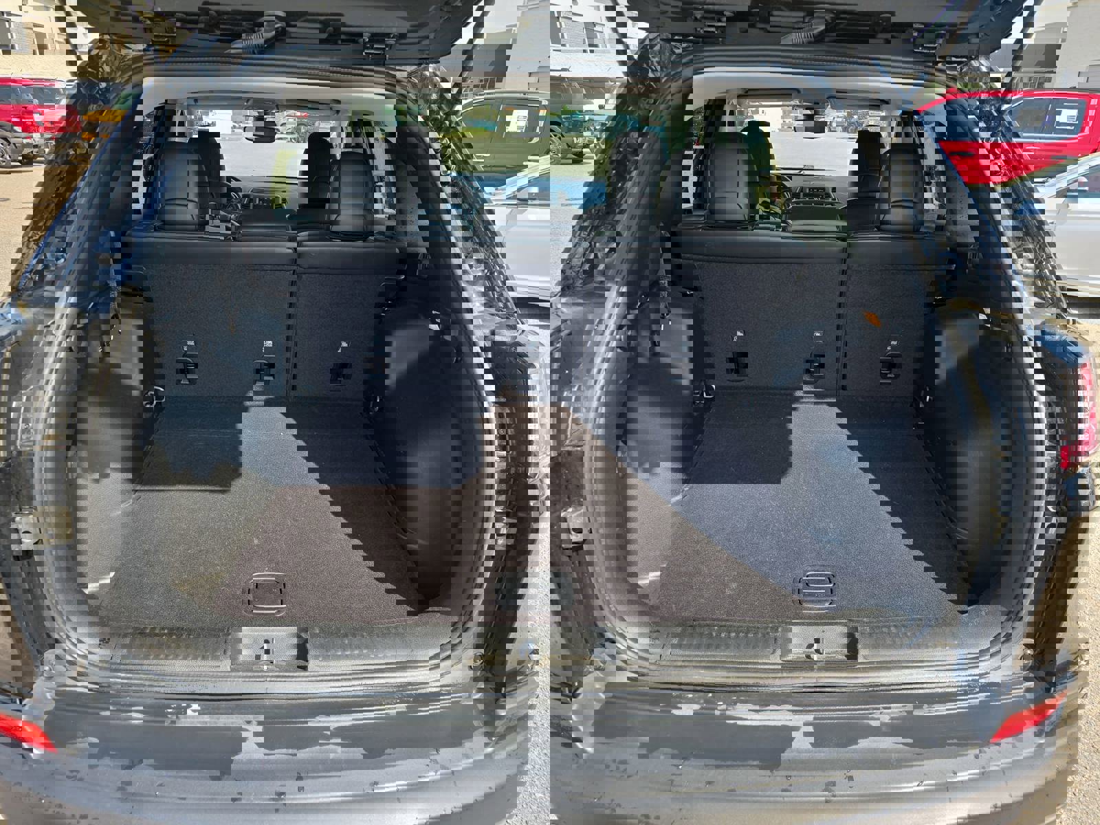 Used 2020 Jeep Cherokee Trailhawk w/ Cold Weather Group image 14