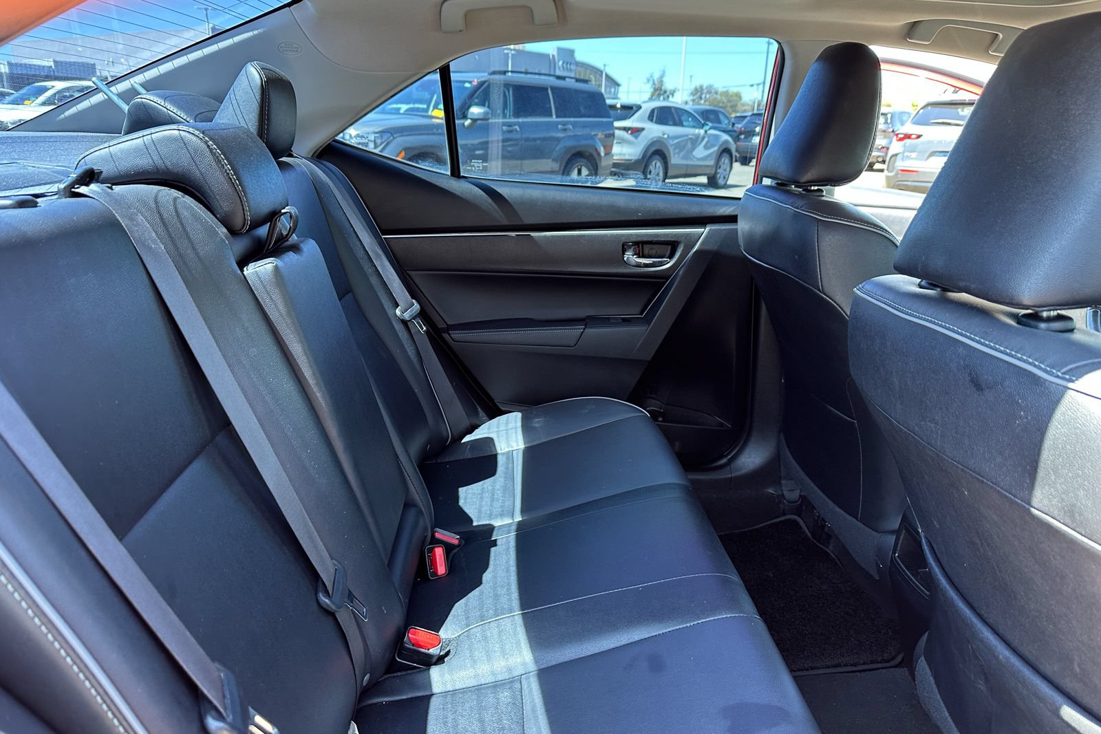 Used 2019 Toyota Corolla XLE FWD image 14