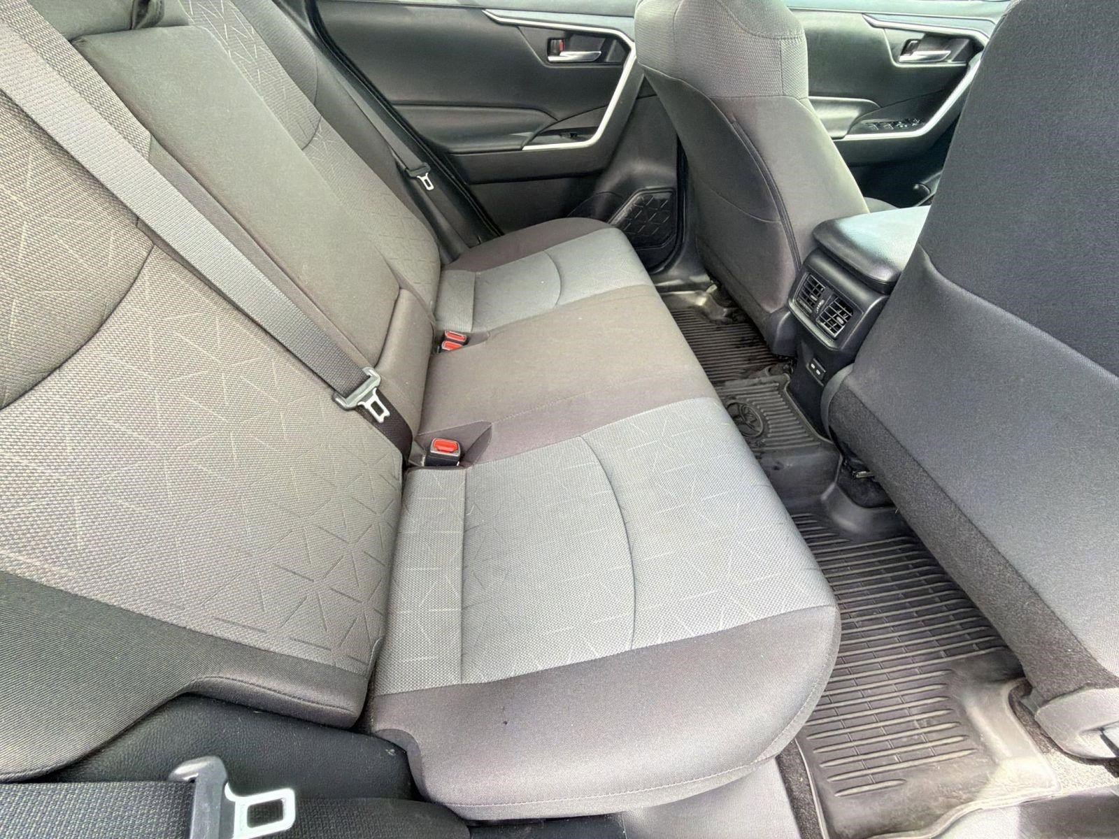 Certified 2024 Toyota RAV4 XLE FWD image 33