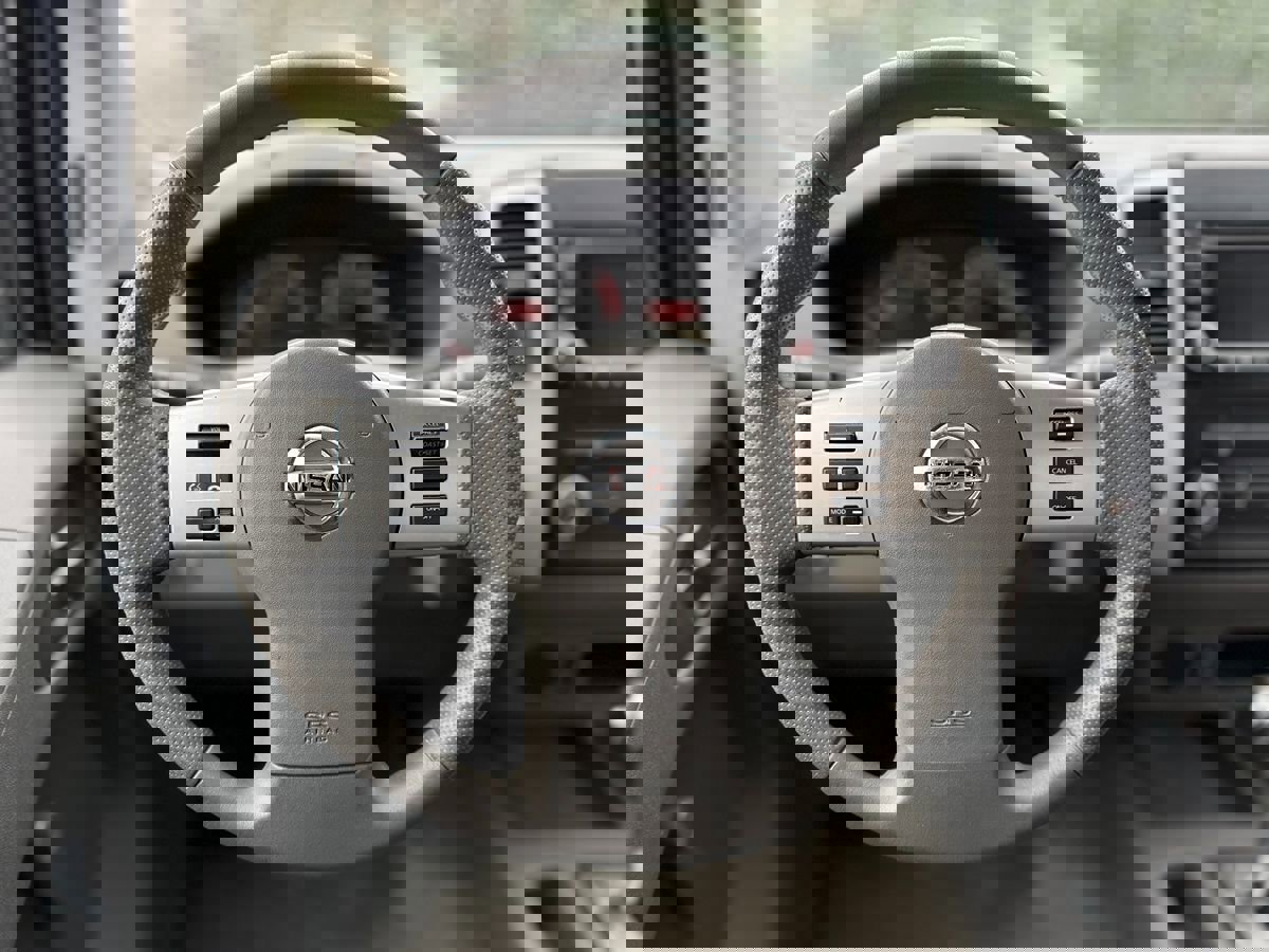 Used 2018 Nissan Frontier S image 23