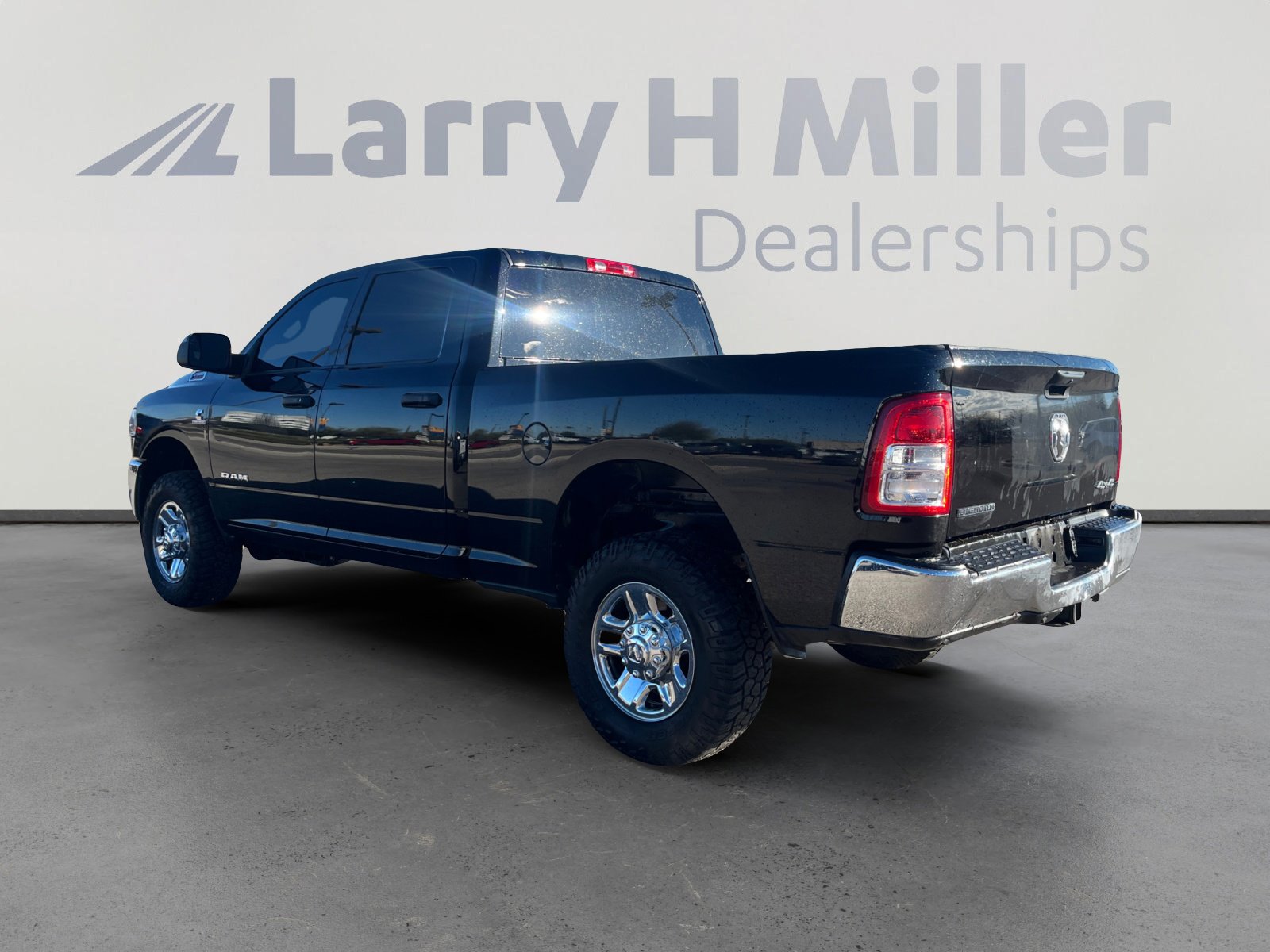 Used 2022 RAM 2500 Big Horn image 3