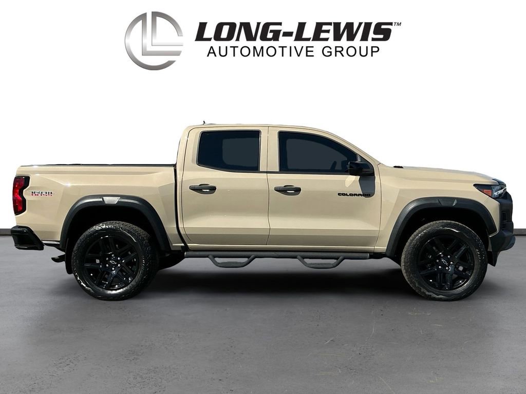 Used 2023 Chevrolet Colorado Trail Boss w/ Technology Package AWD/4WD image 8