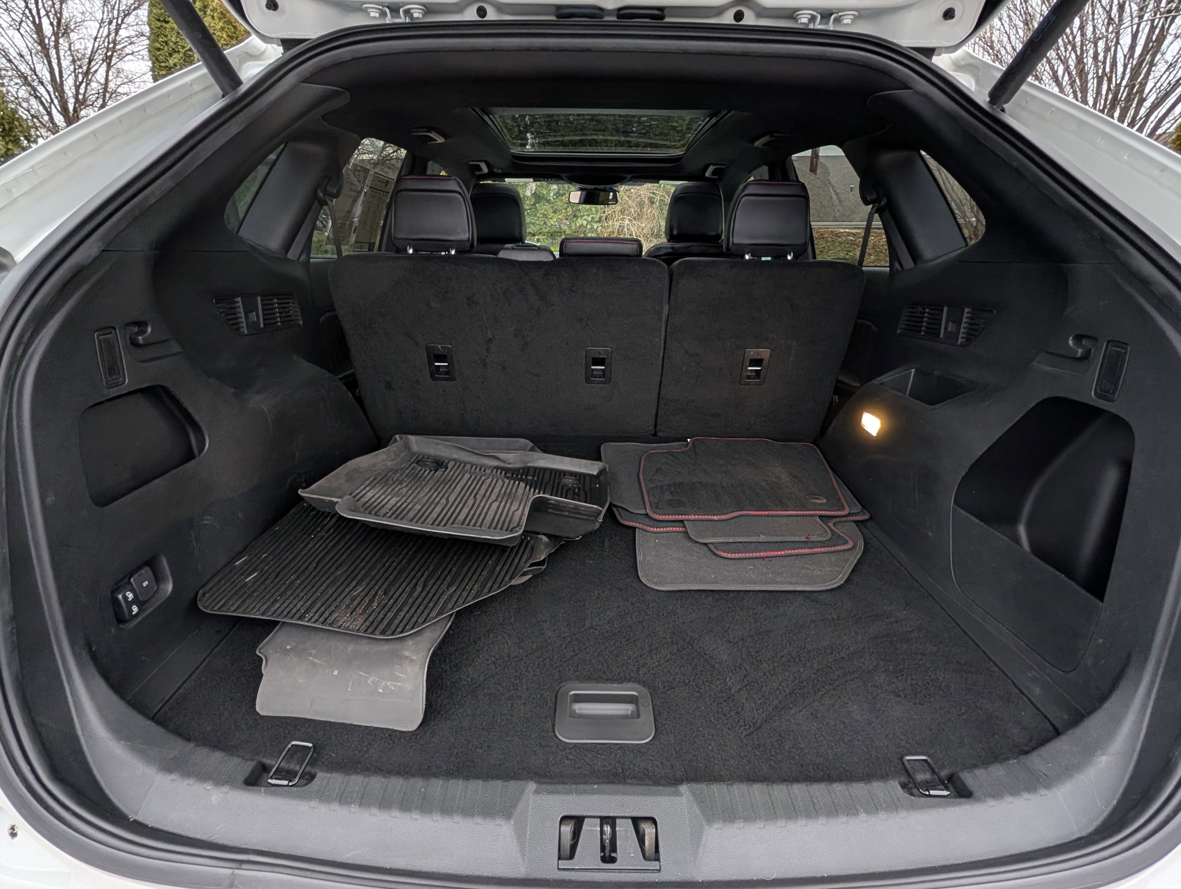 Used 2024 Ford Edge ST-Line image 33