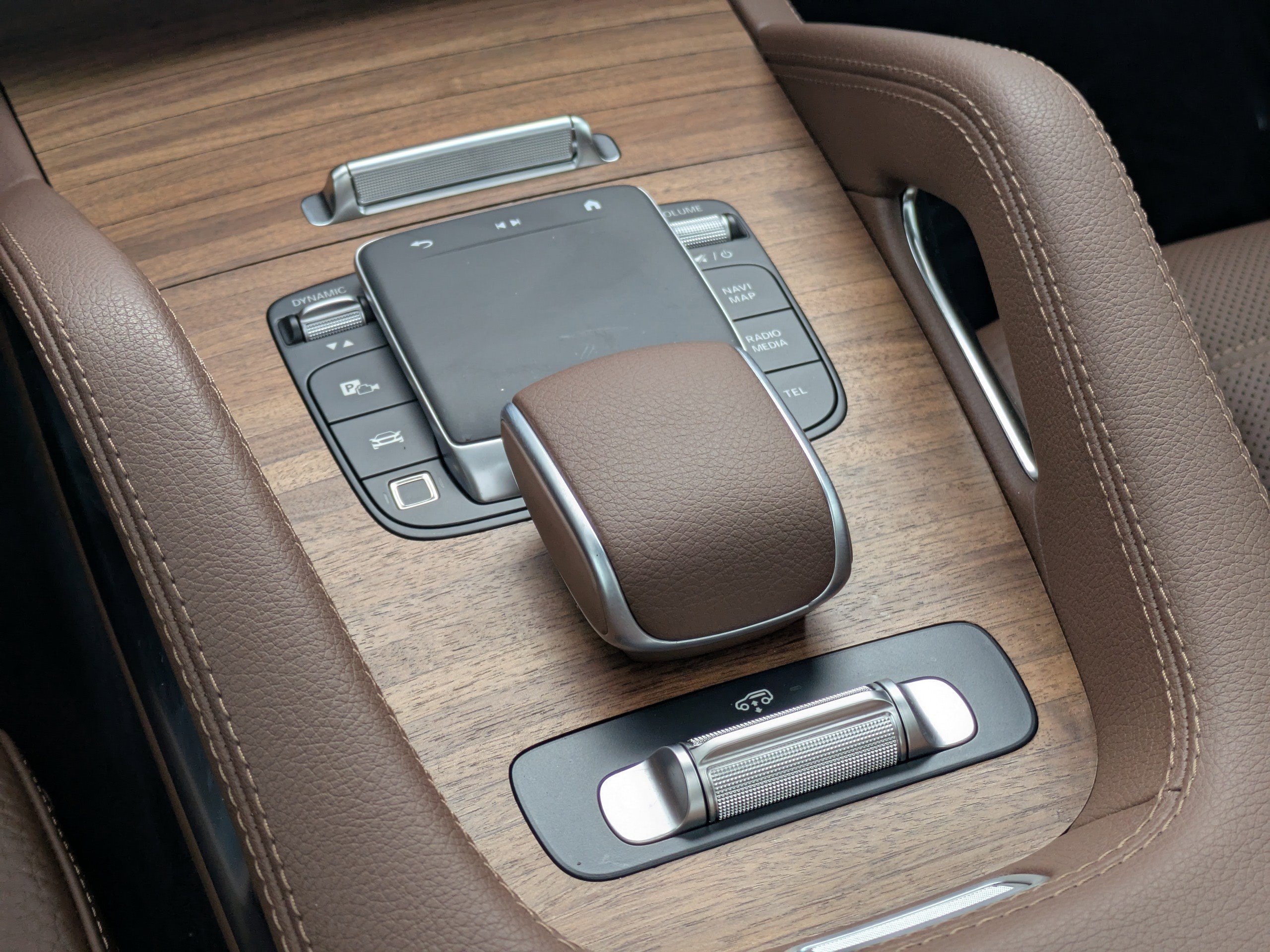 Certified 2025 Mercedes-Benz GLE 450 4MATIC image 24