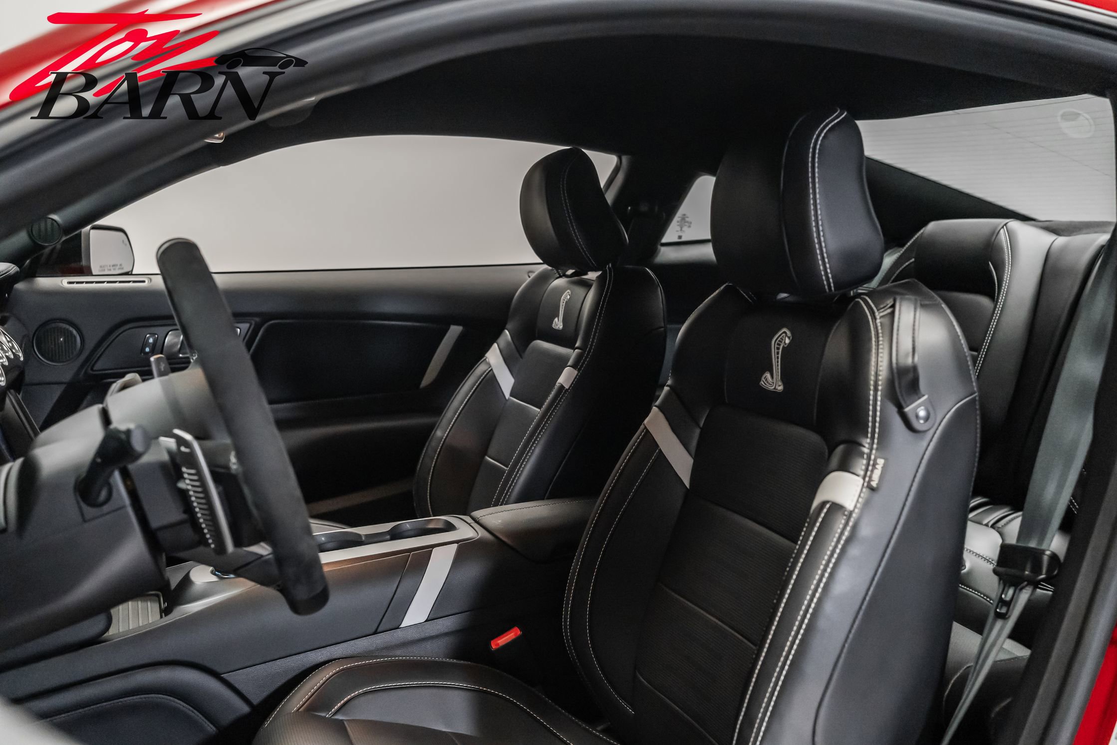 Used 2021 Ford Mustang Shelby GT500 w/ Technology Package image 25