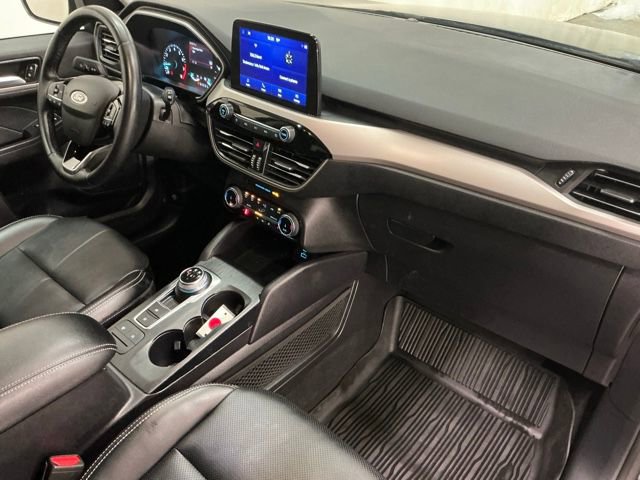 Used 2022 Ford Escape SEL image 18